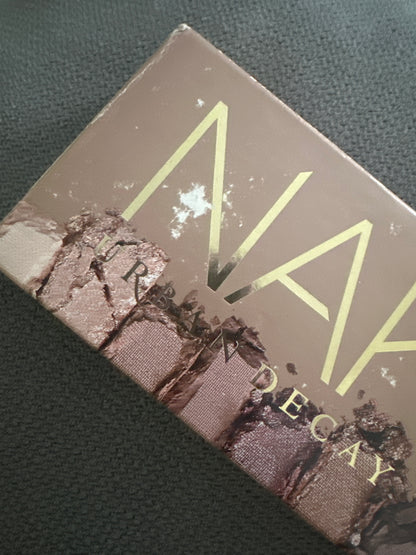 Urban Decay 
Naked3 Soft Pink Eyeshadow Palette