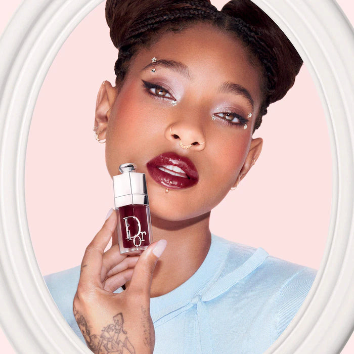 DIOR 
Lip Glow Oil Hydrating High-Shine Gloss